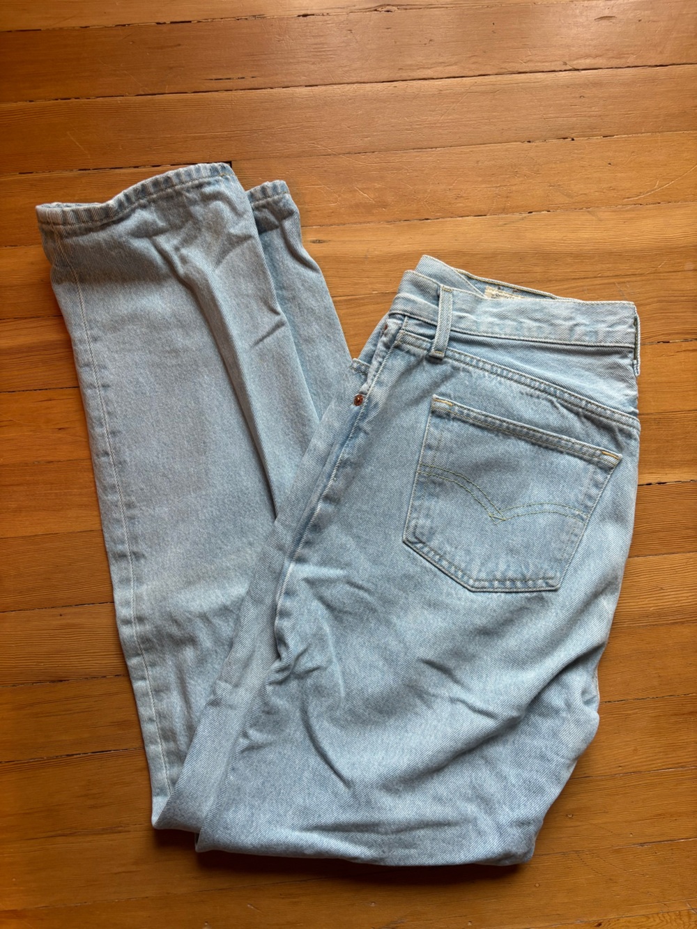 Levi's Light Blue Relaxed Women's Jeans